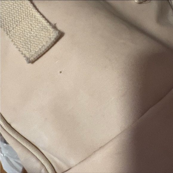 BEIS The Expandable Backpack in BEIGE- READ DESCRIPTION - Picture 9 of 11